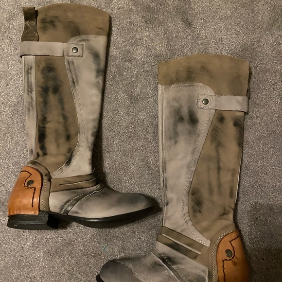 Kelsi Dagger Jayna Boots - Picture 6 of 6